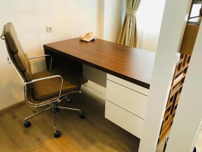Bening Boutique Hotel Managed By Salak Hospitality Bekasi Exteriör bild